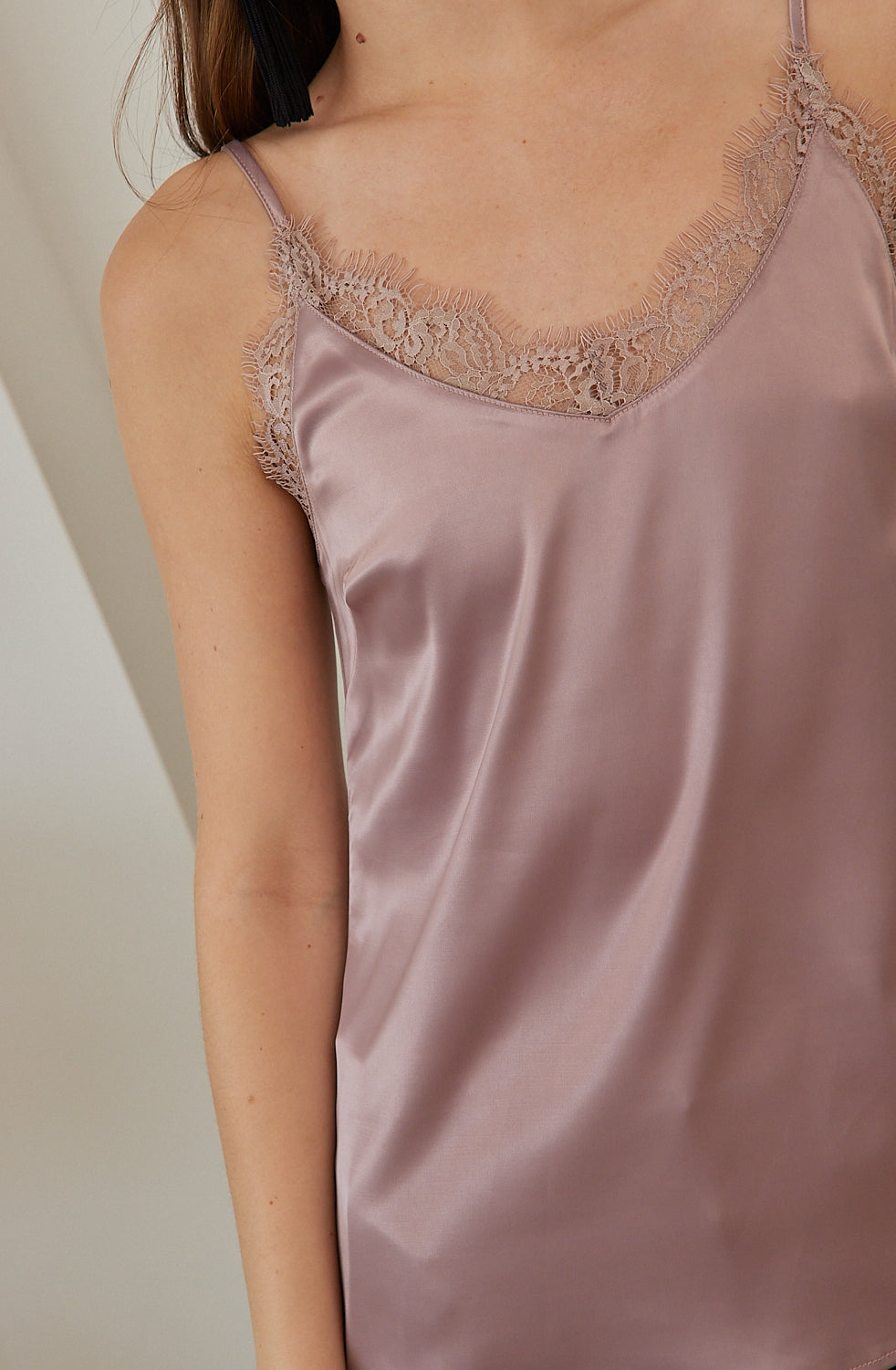 גופיית תחרה-2