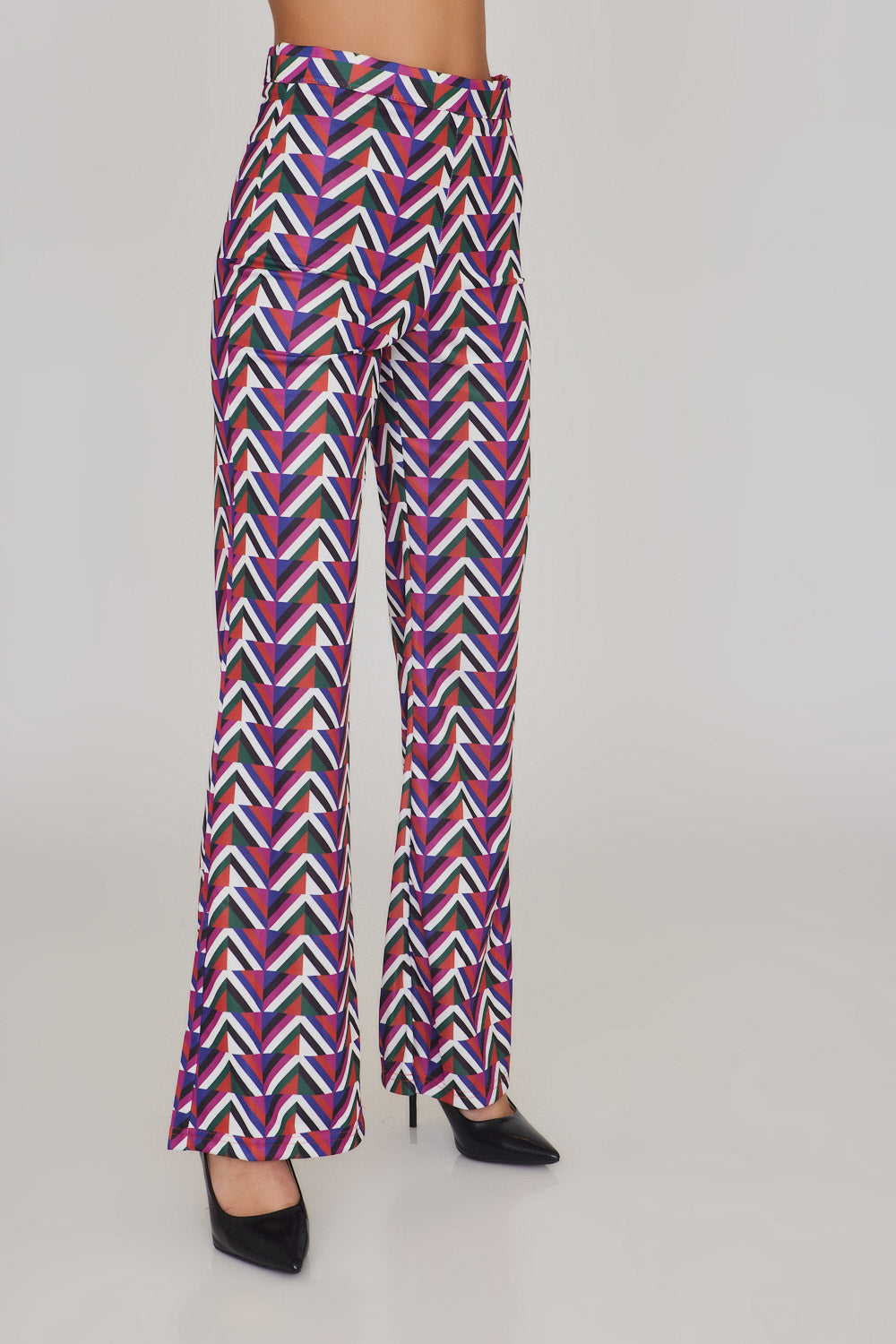 מכנסיים גאומטריות