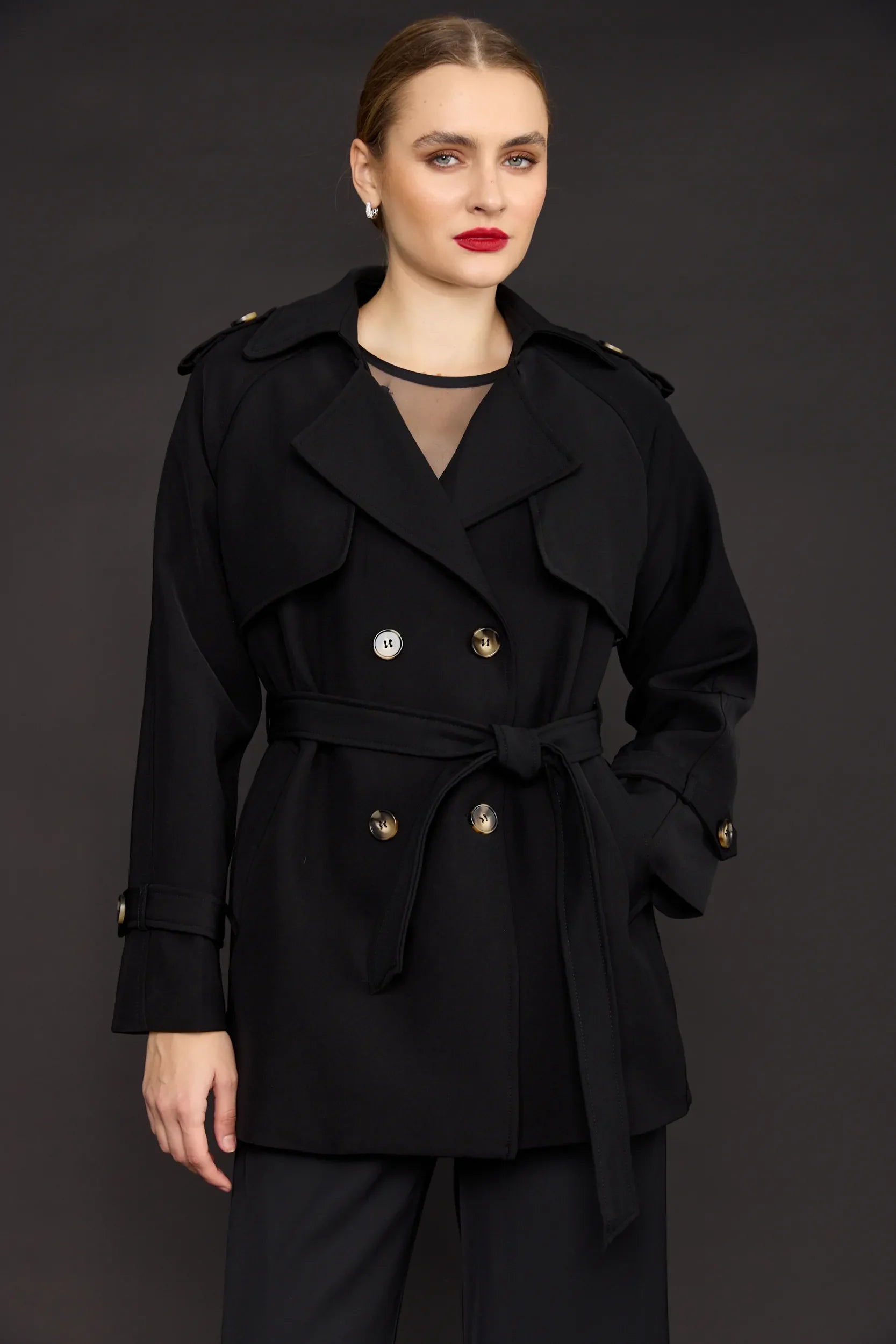 מעיל טרנץ' קצר