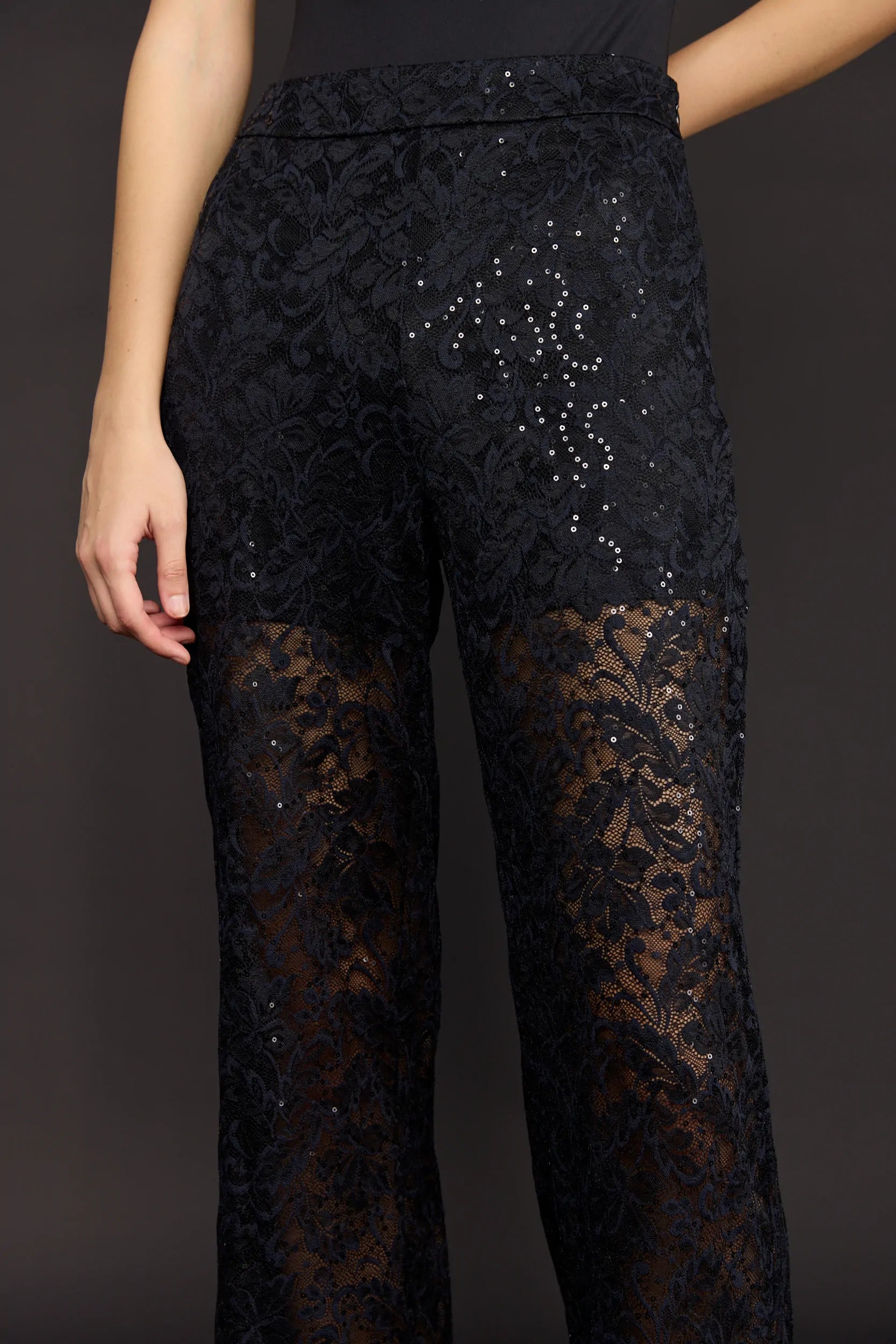 מכנס חליפה תחרת קטיפה