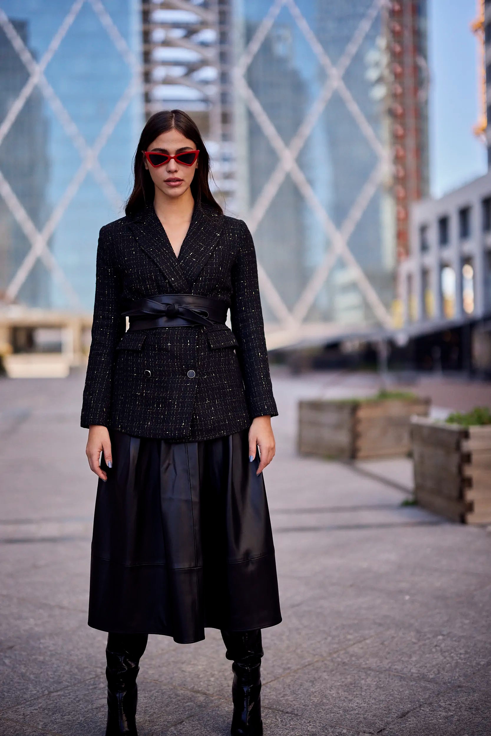 חצאית קלוש דמוי עור