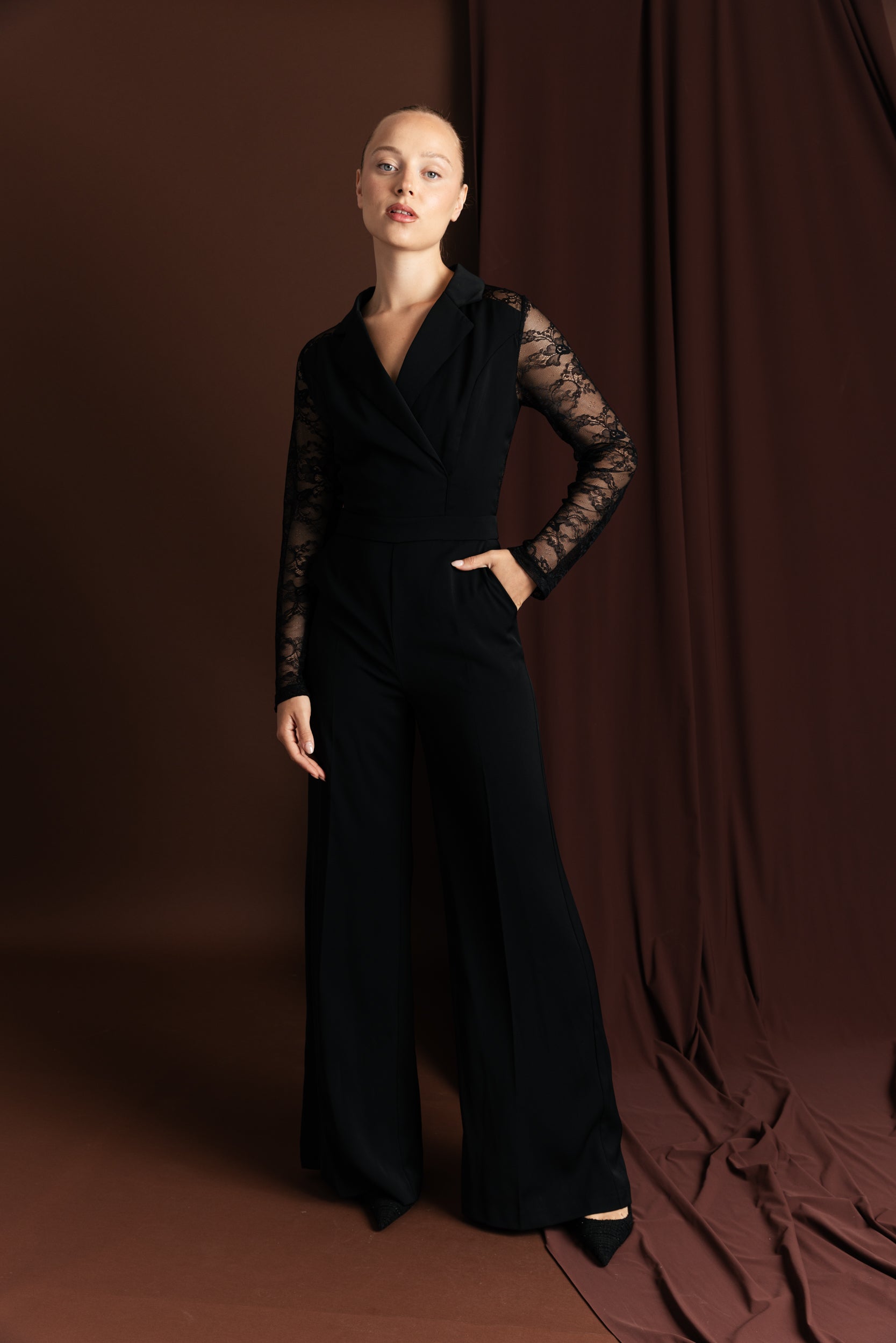 אוברול צווארון שילוב תחרה