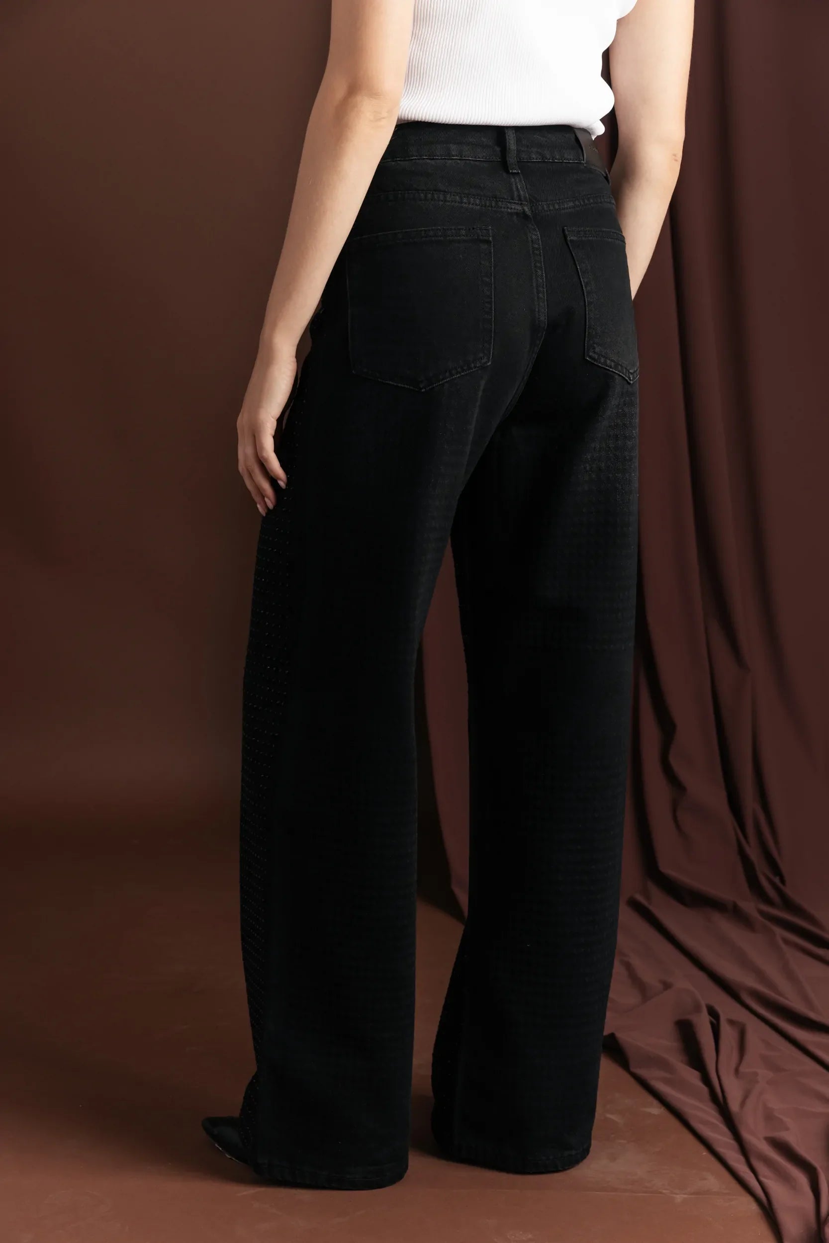 ג'ינס שחור פיזור יהלומים