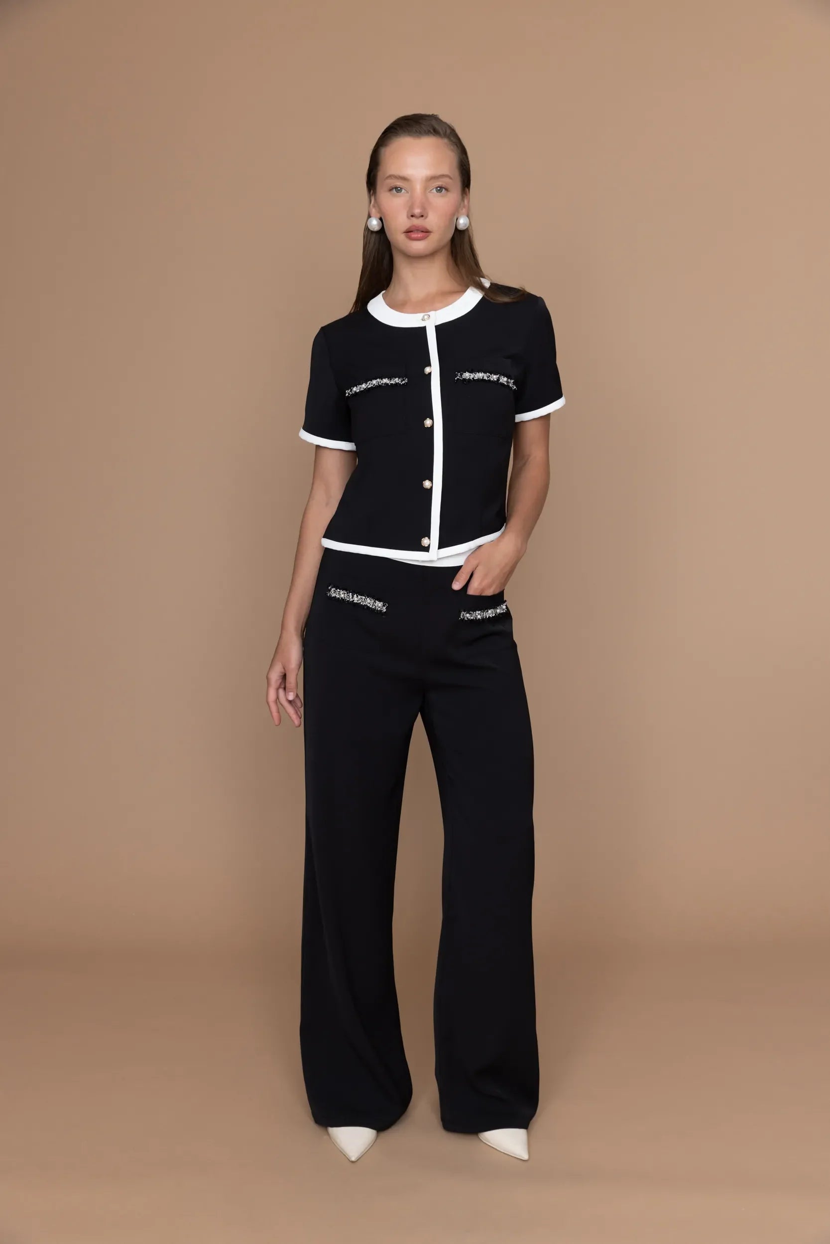 ז'קט ש.קצר עם סרט בכיס