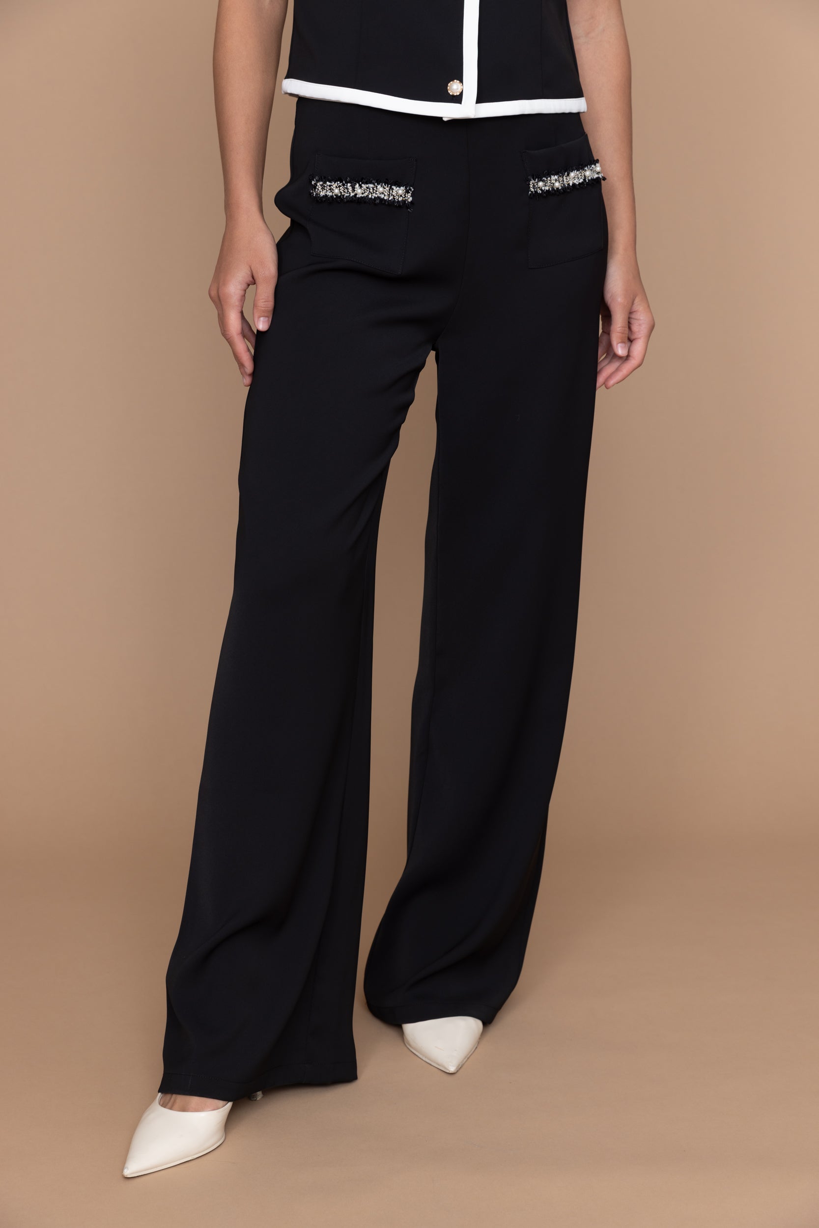 ז'קט ש.קצר עם סרט בכיס