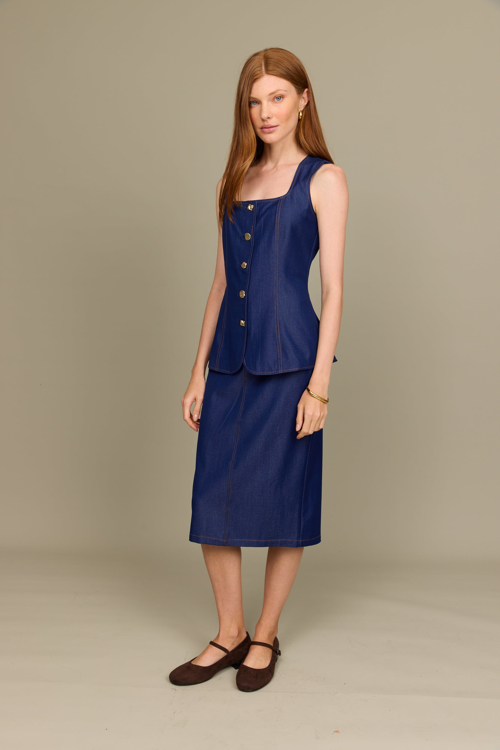 חצאית גינס טנס ברך עיפרון