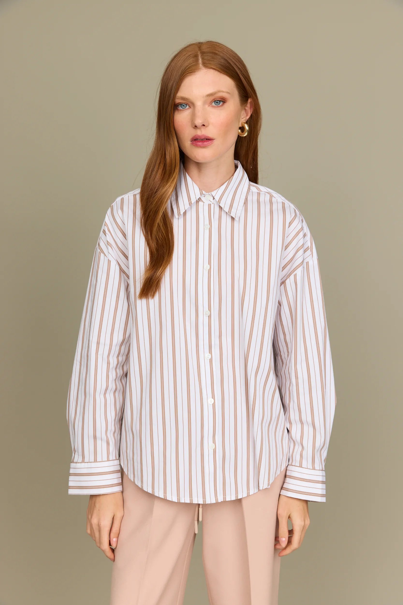 חולצת צווארון פסים