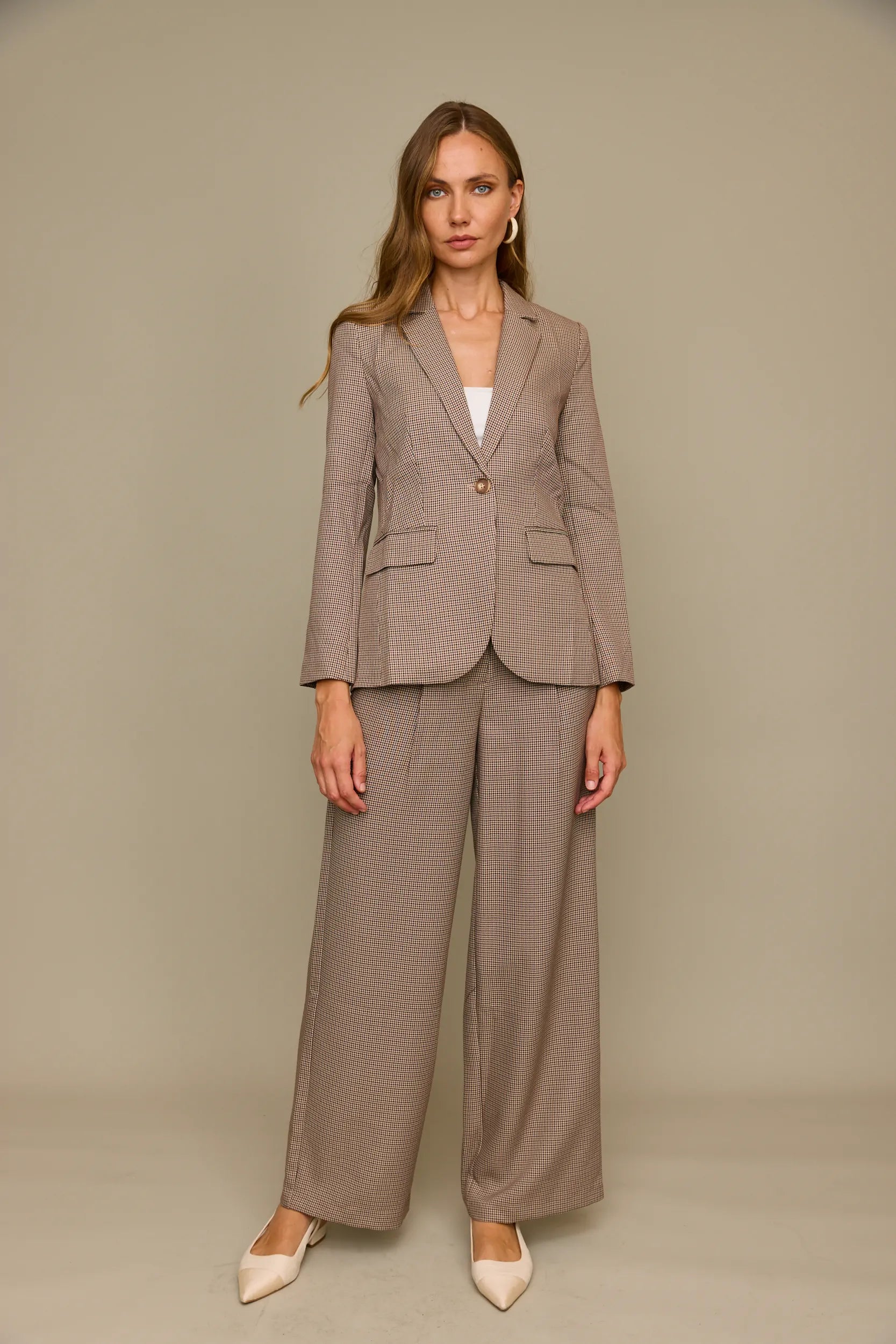 ג'קט מחוייט דוגמא כיסים