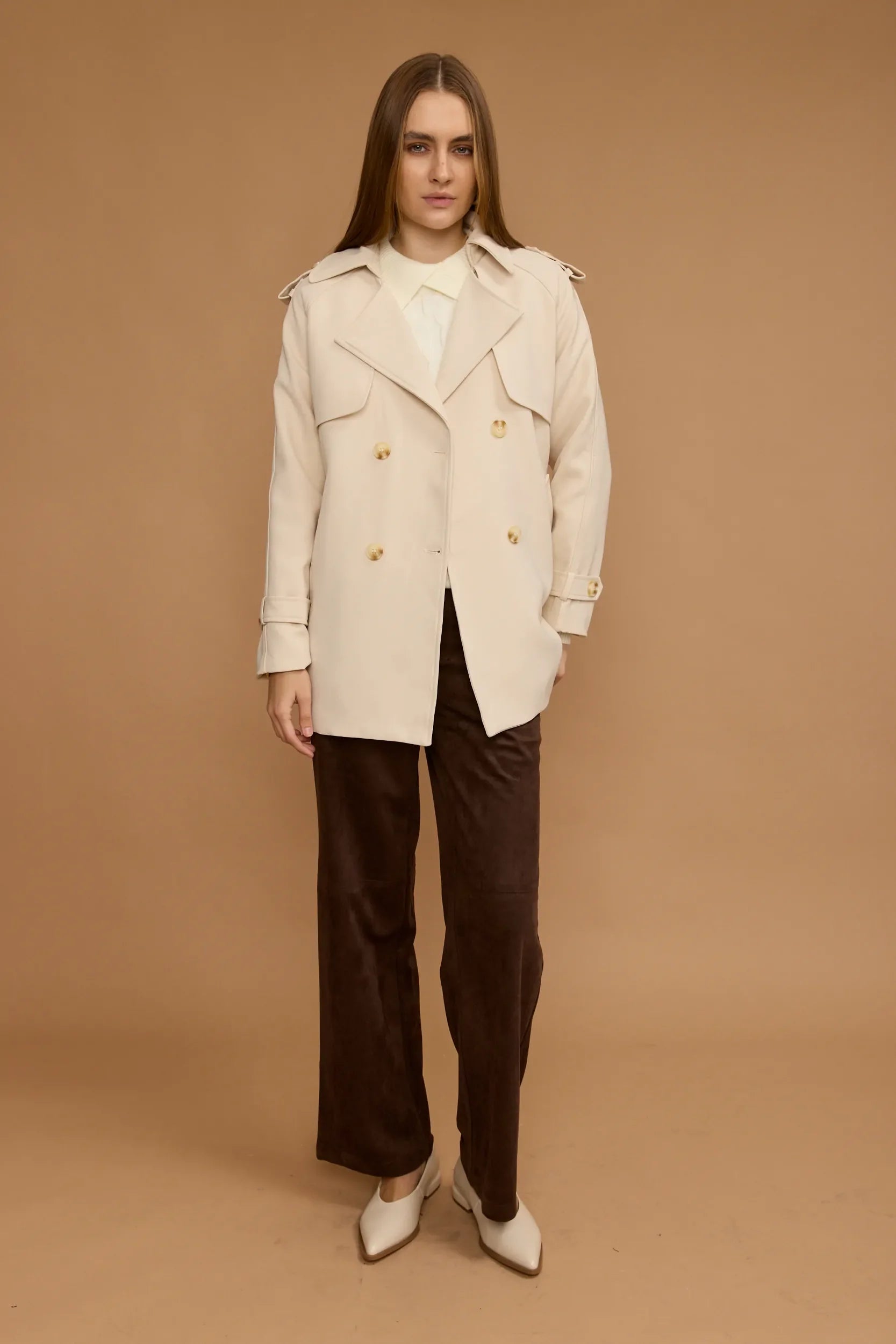 מעיל טרנץ' קצר