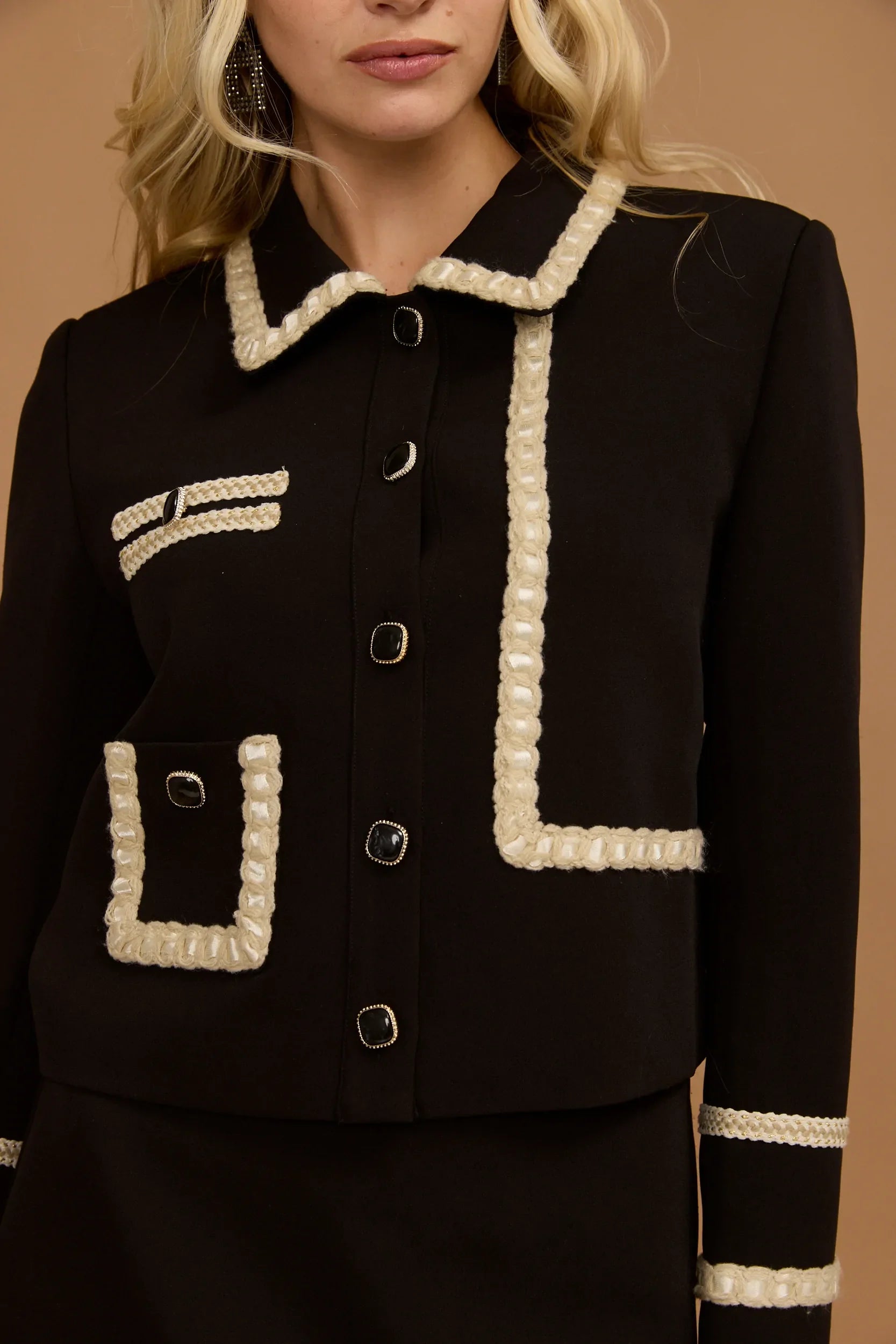 בלייזר עיטורי חבל כפתורים