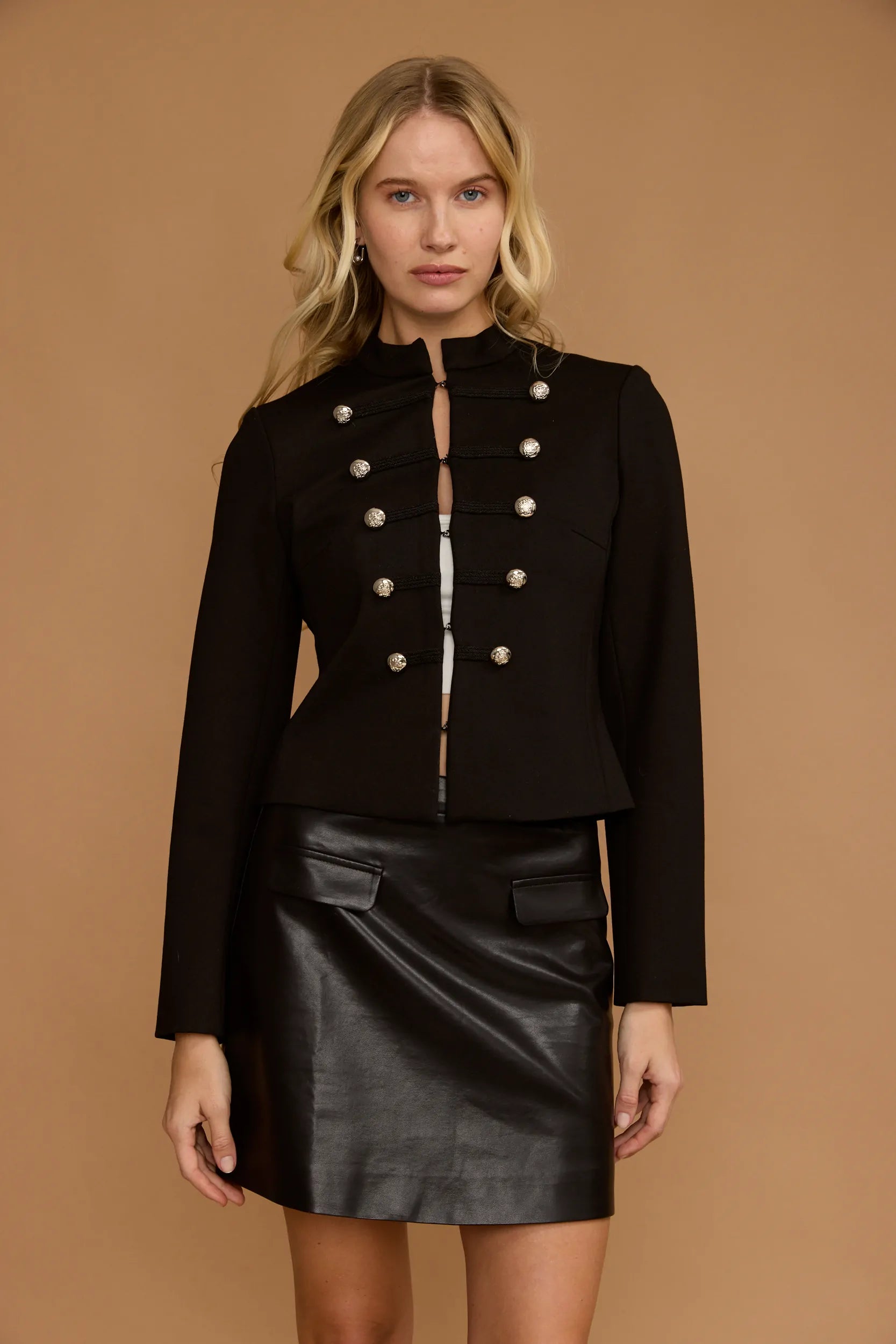 גקט כפתורי כסף צוורון יפן