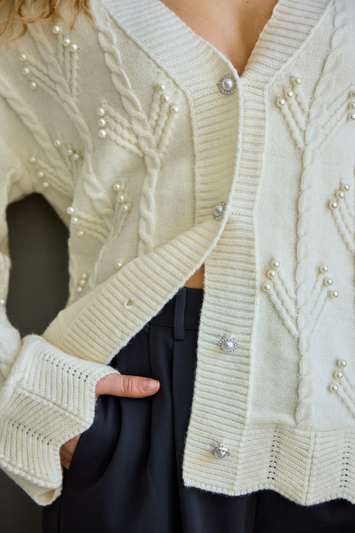 קרדיגן צמות עם פנינים