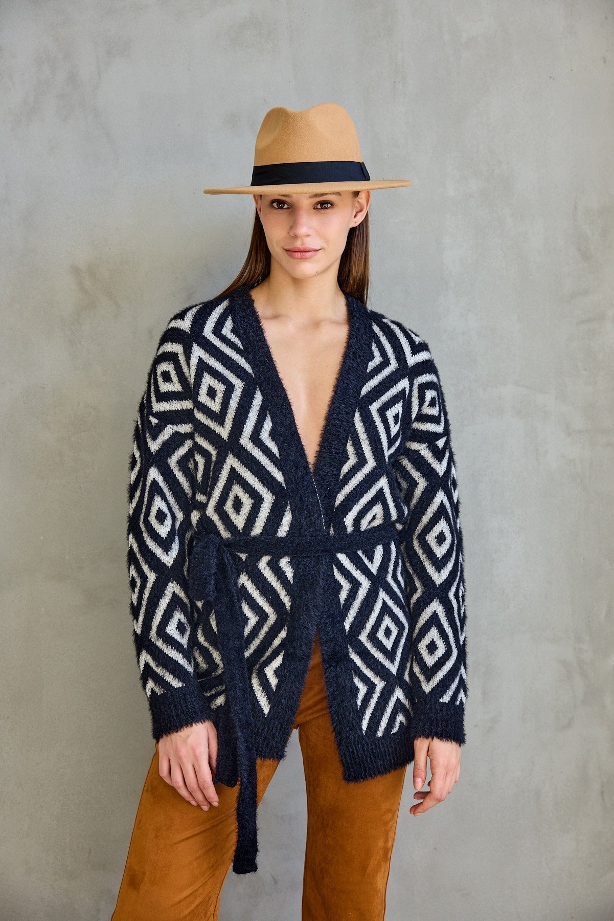 קרדיגן פרוותי גיאומטרי