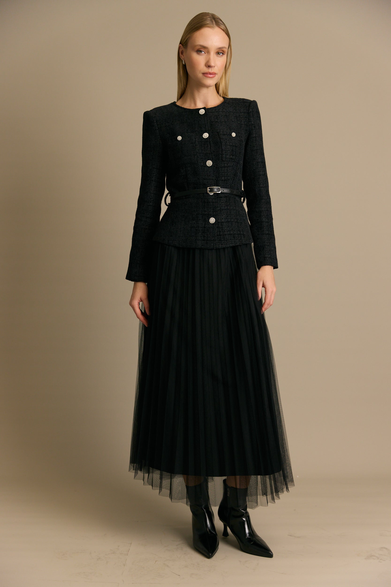 חליפת שמלה כפתור וחגורה