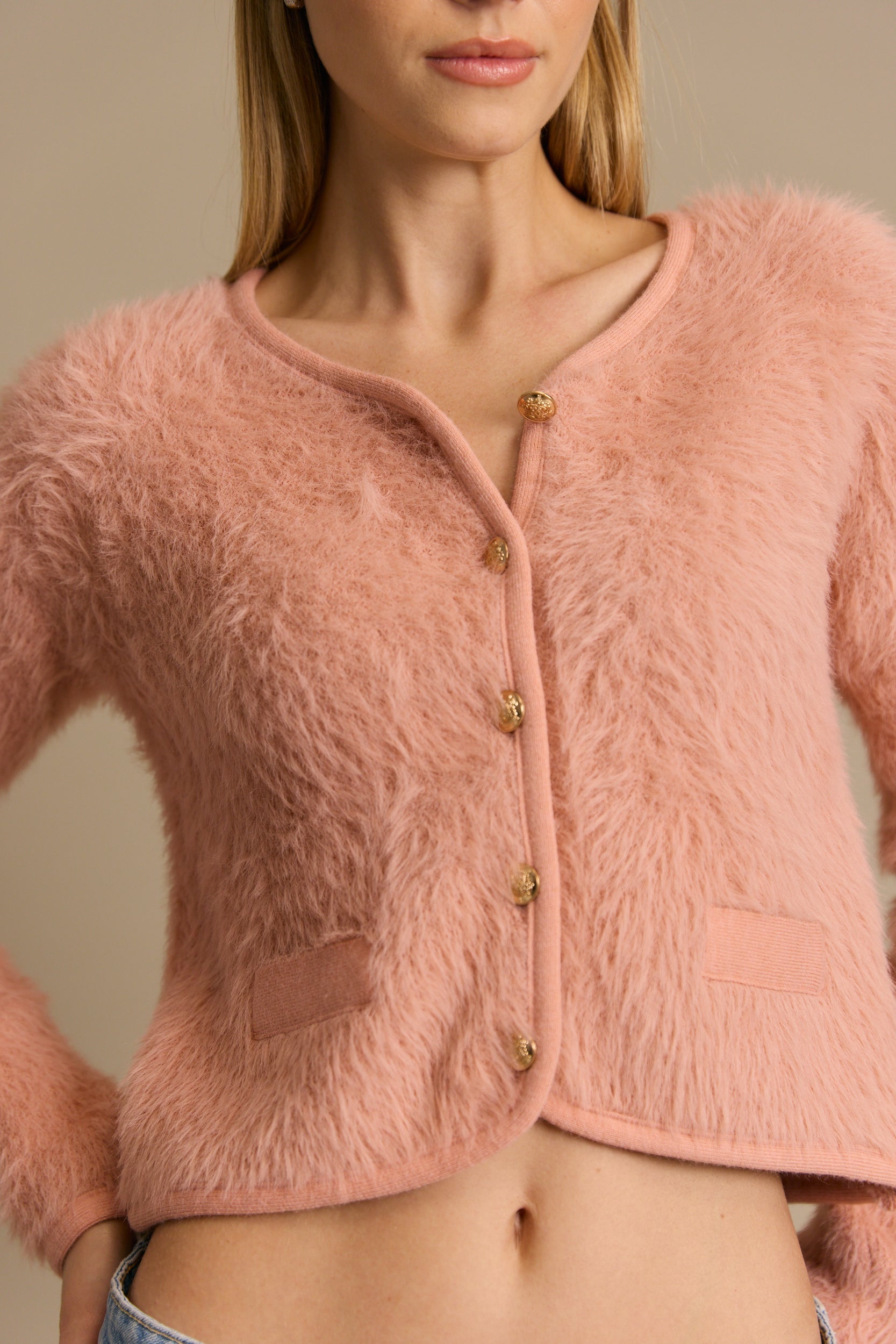 קרדיגן סריג עם כפתורי זהב