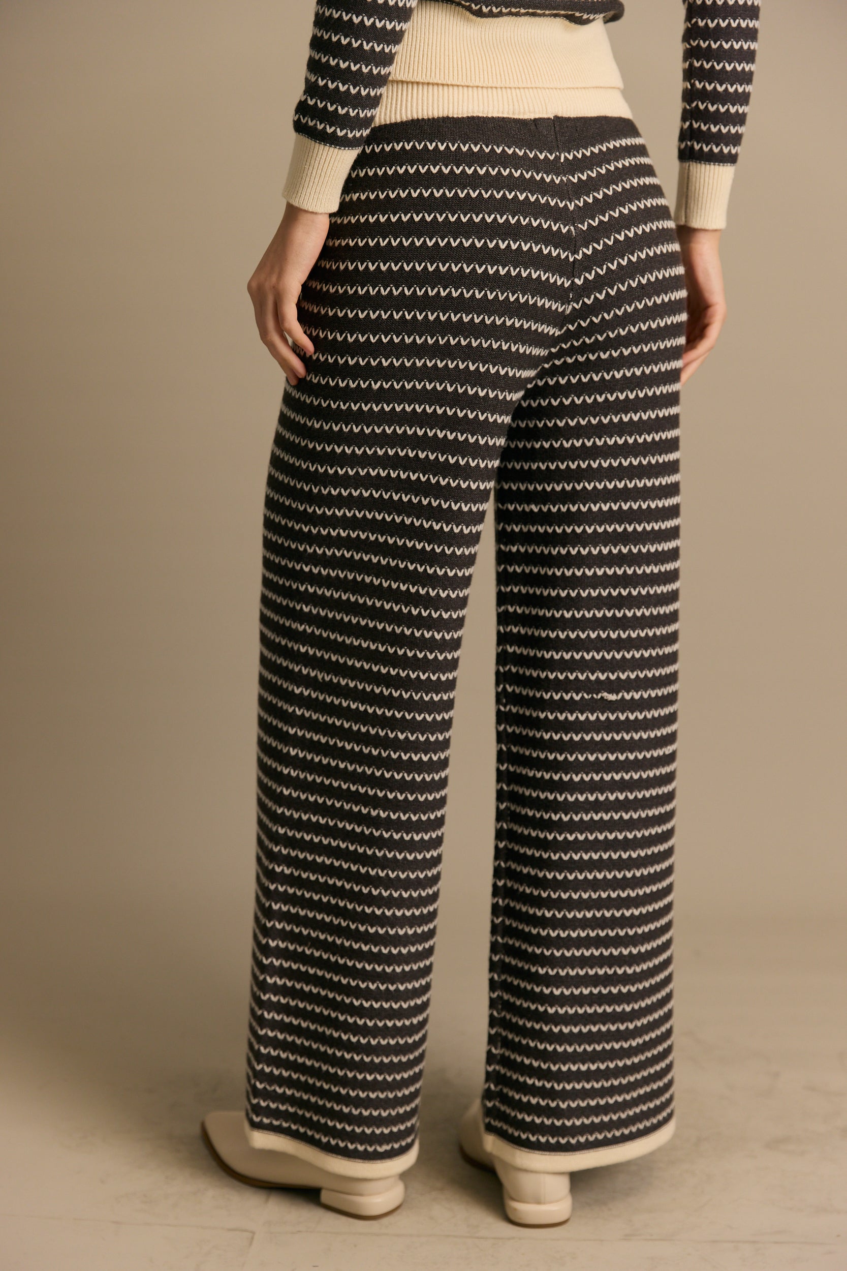 מכנס חליפת סריג פסים שרוך