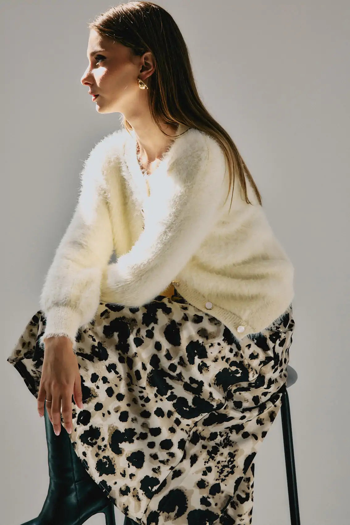 חצאית סאטן מידי