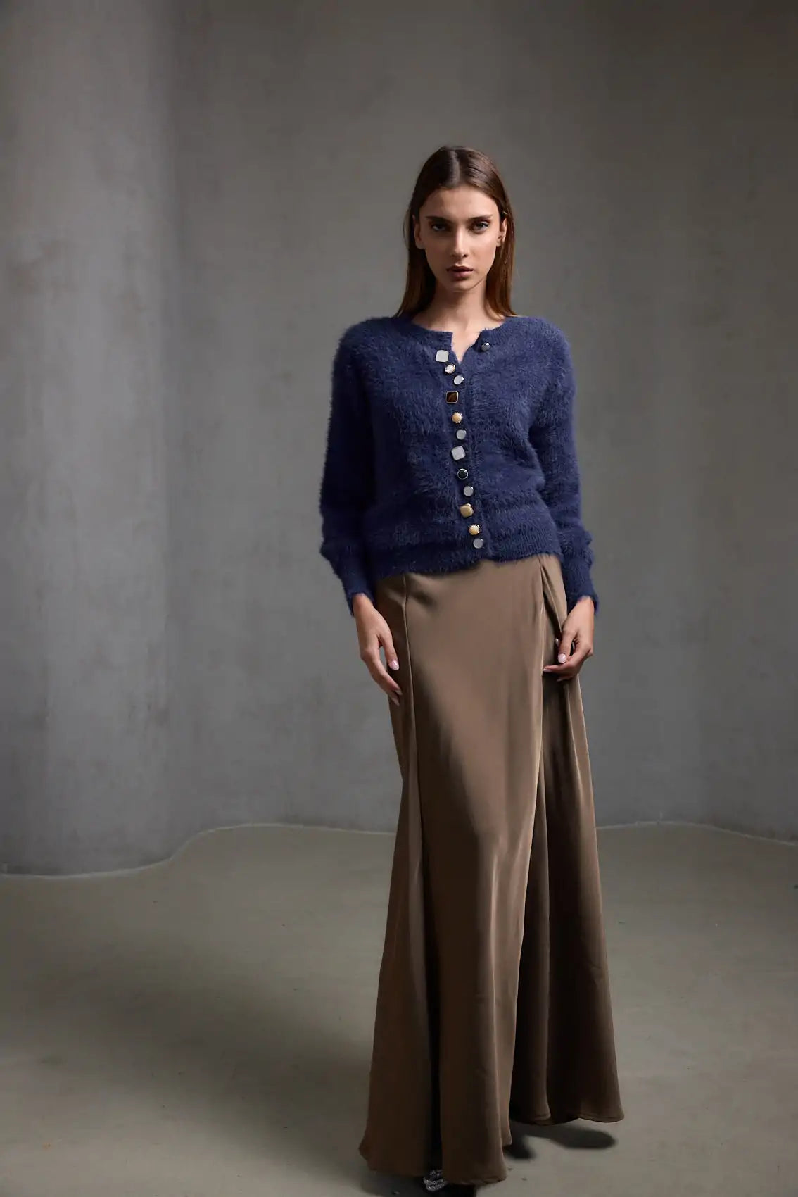 חצאית סאטן מקסי כיווץ