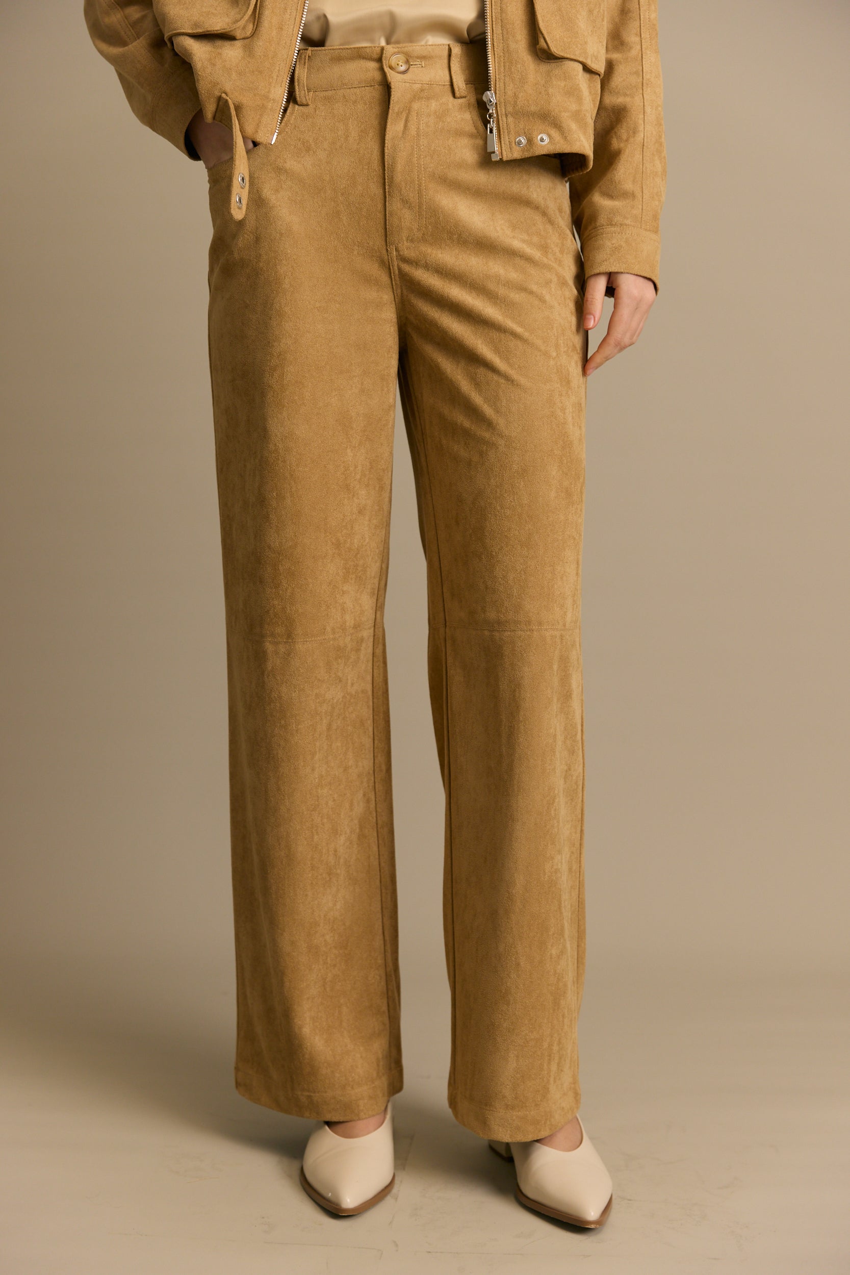 מכנס ארוך רחב זמש