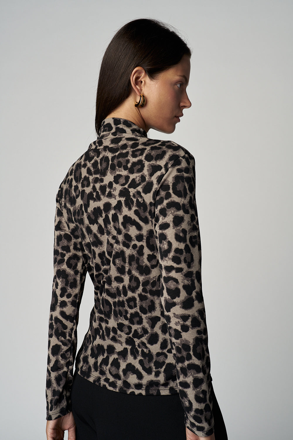 חולצת גולף leopard