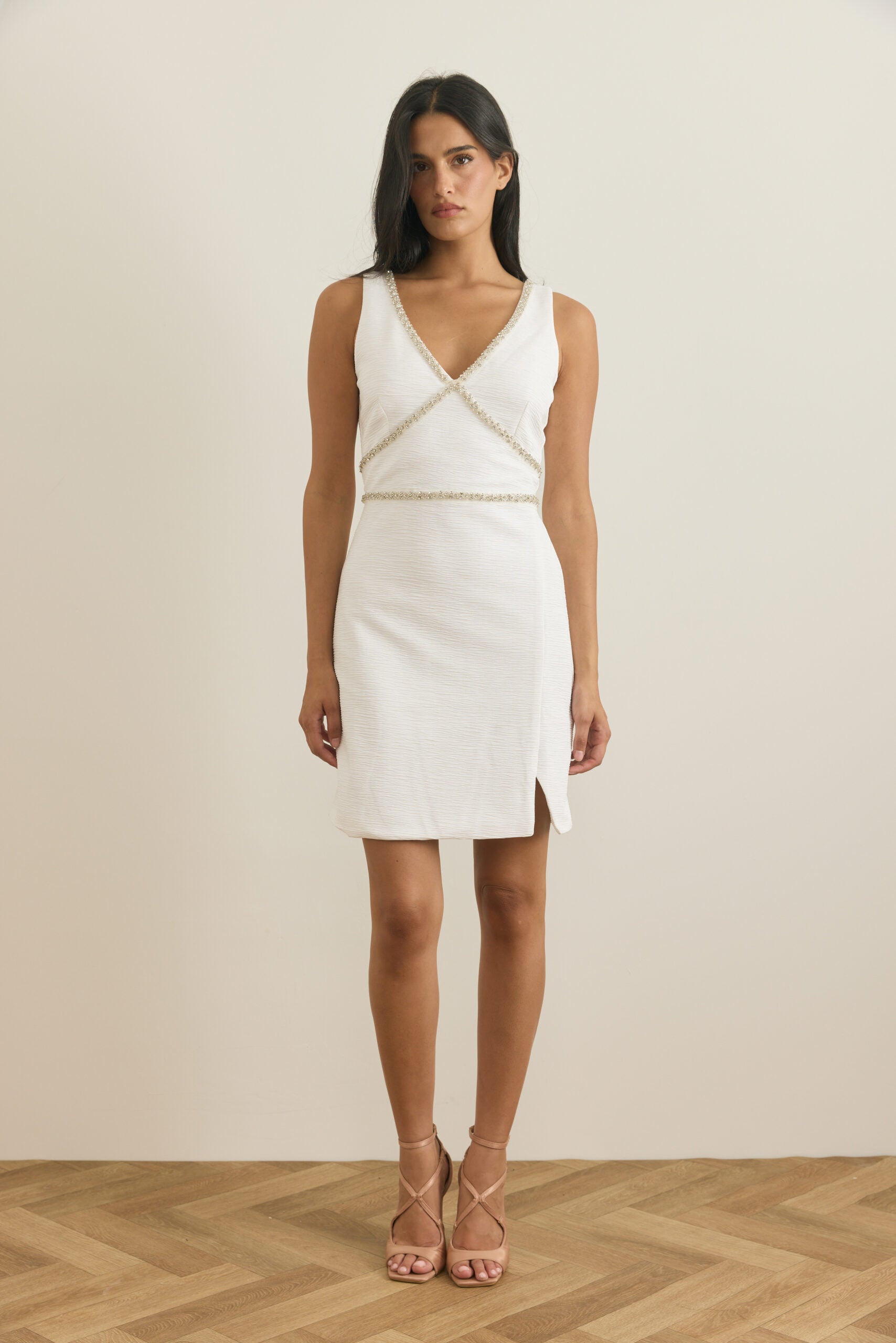 שמלה מקומטת גימור יהלומים